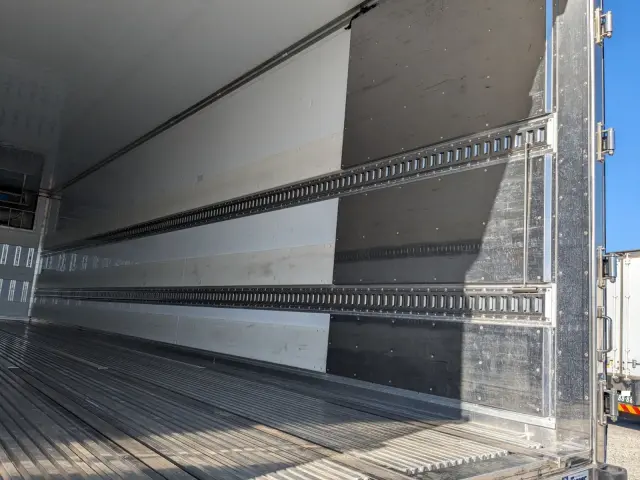 三菱 スーパーグレート 2PG-FU74HZ(6x2)の写真18