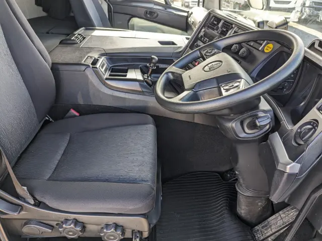 三菱 スーパーグレート 2PG-FU74HZ(6x2)の写真38