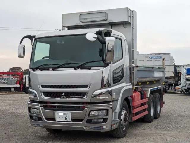 三菱 スーパーグレート QKG-FV60VX(6x4)の写真1