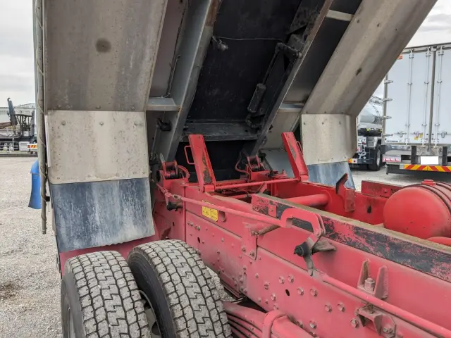 三菱 スーパーグレート QKG-FV60VX(6x4)の写真29