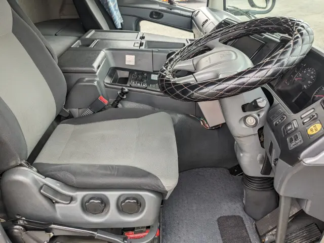 三菱 スーパーグレート QKG-FV60VX(6x4)の写真39