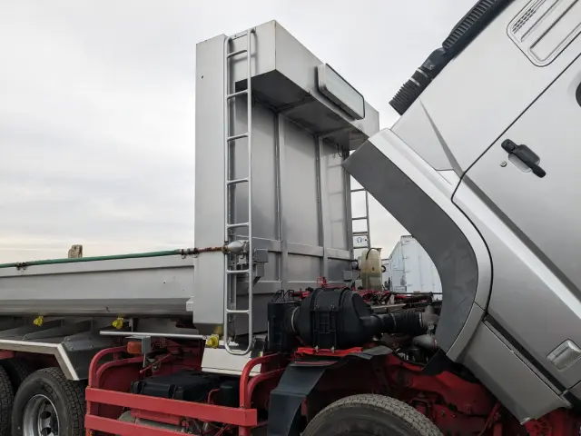 三菱 スーパーグレート QKG-FV60VX(6x4)の写真49