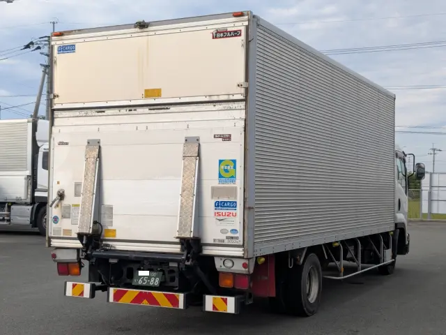 いすゞ フォワード TKG-FRR90S2(2WD)の写真5