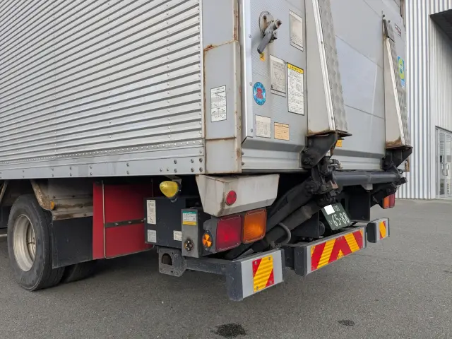 いすゞ フォワード TKG-FRR90S2(2WD)の写真6