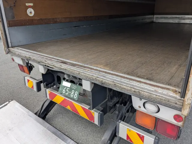 いすゞ フォワード TKG-FRR90S2(2WD)の写真10