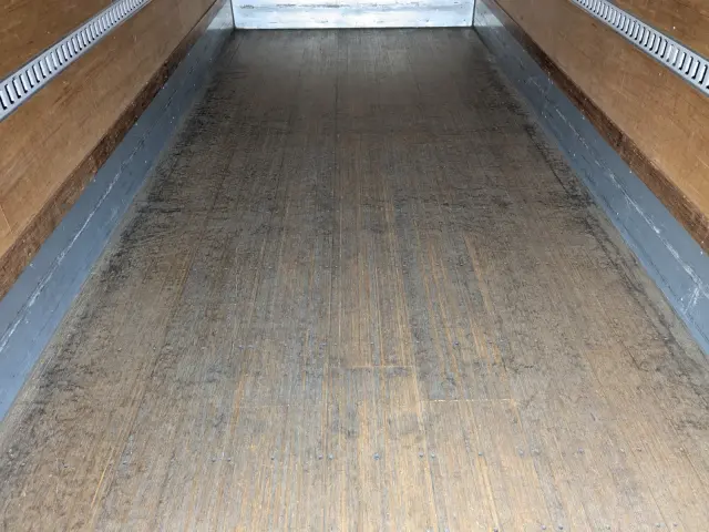 いすゞ フォワード TKG-FRR90S2(2WD)の写真13