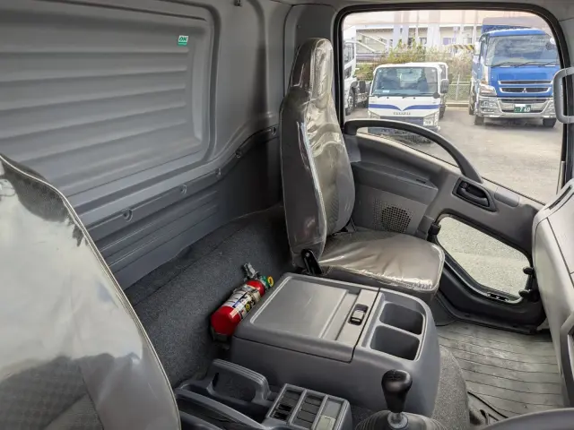 いすゞ フォワード TKG-FRR90S2(2WD)の写真32