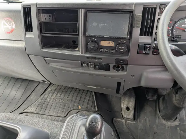 いすゞ フォワード TKG-FRR90S2(2WD)の写真33