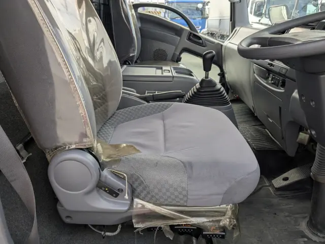 いすゞ フォワード TKG-FRR90S2(2WD)の写真35