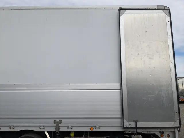 三菱 スーパーグレート QKG-FS54VZ(8x4)の写真20