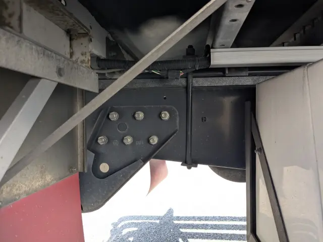 いすゞ ギガ LKG-CYJ77A(8x4)の写真10