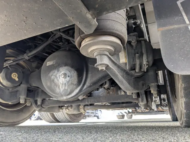 いすゞ ギガ LKG-CYJ77A(8x4)の写真16