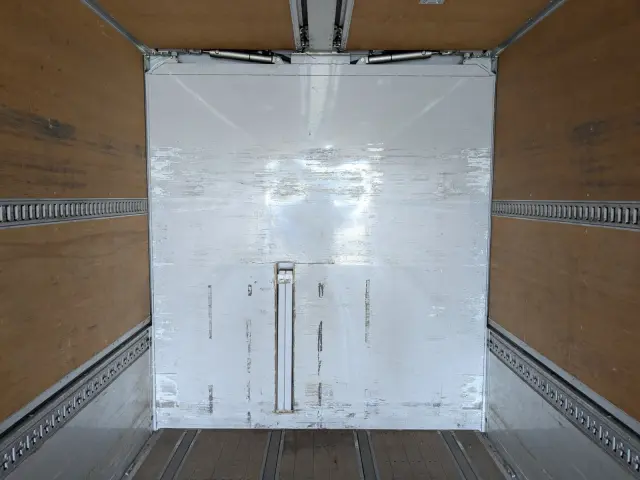 いすゞ ギガ LKG-CYJ77A(8x4)の写真22