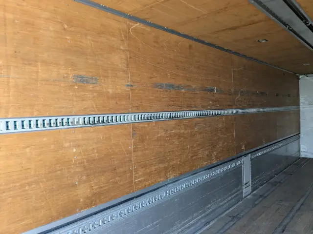 いすゞ ギガ LKG-CYJ77A(8x4)の写真28