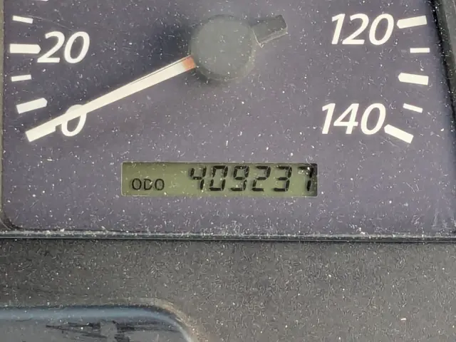 いすゞ ギガ LKG-CYJ77A(8x4)の写真37