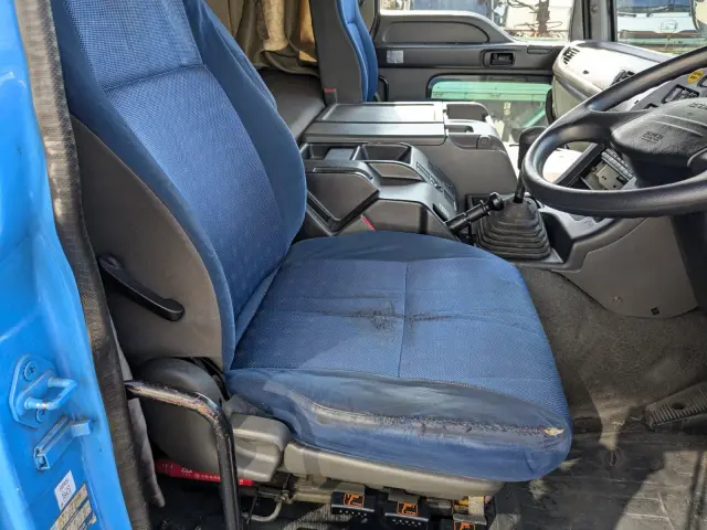 いすゞ ギガ LKG-CYJ77A(8x4)の写真38