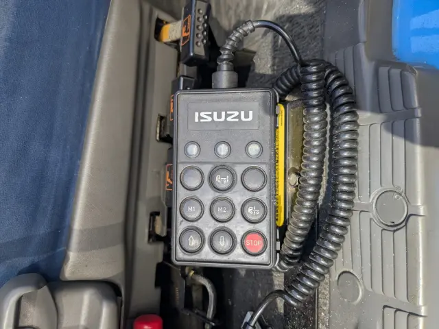 いすゞ ギガ LKG-CYJ77A(8x4)の写真39