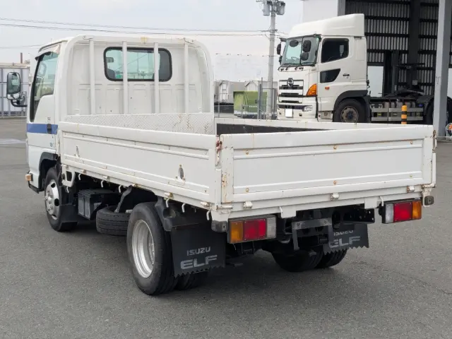 いすゞ エルフ SKG-NJR85A(2WD)の写真4