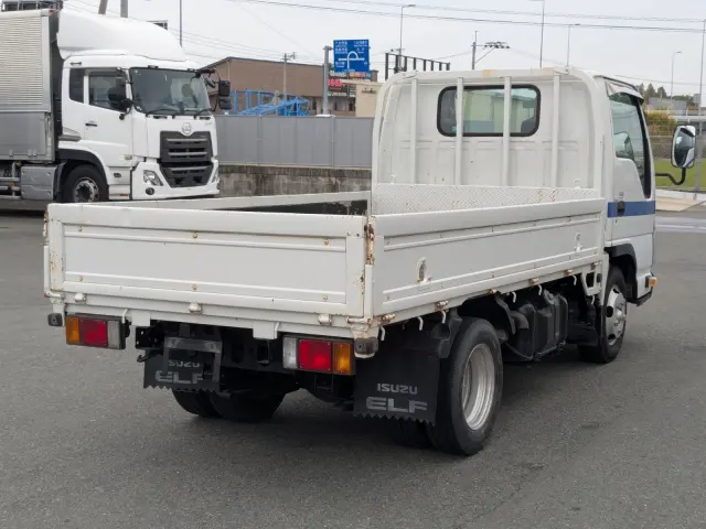いすゞ エルフ SKG-NJR85A(2WD)の写真5