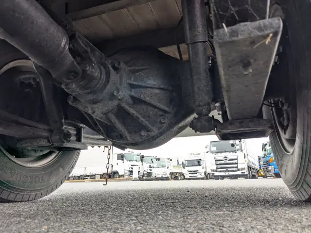 いすゞ エルフ SKG-NJR85A(2WD)の写真11