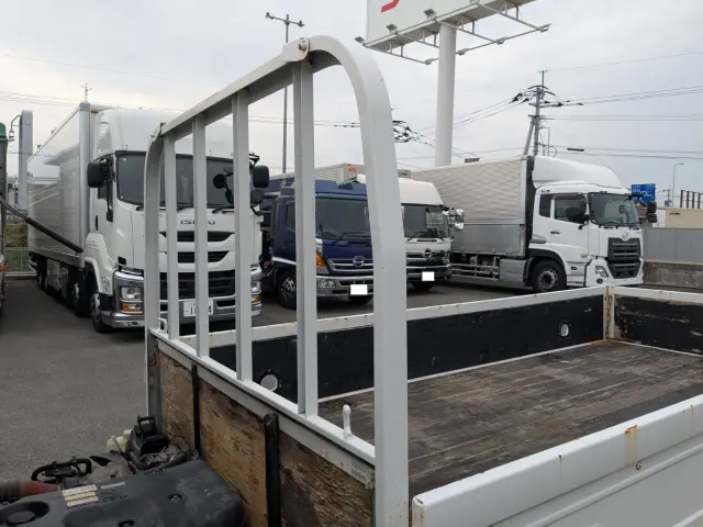 いすゞ エルフ SKG-NJR85A(2WD)の写真28