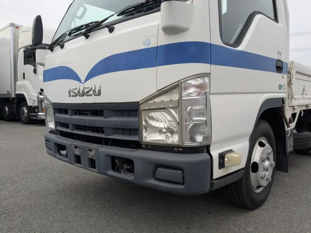 いすゞ エルフ SKG-NJR85A(2WD)の写真34