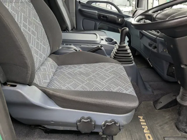 日野 レンジャー ADG-FE7JLWA(2WD)の写真37