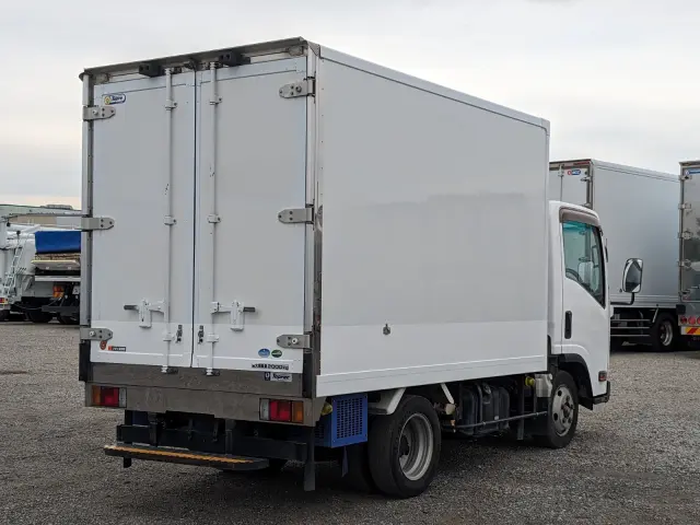 いすゞ エルフ TPG-NMR85AN(2WD)の写真5