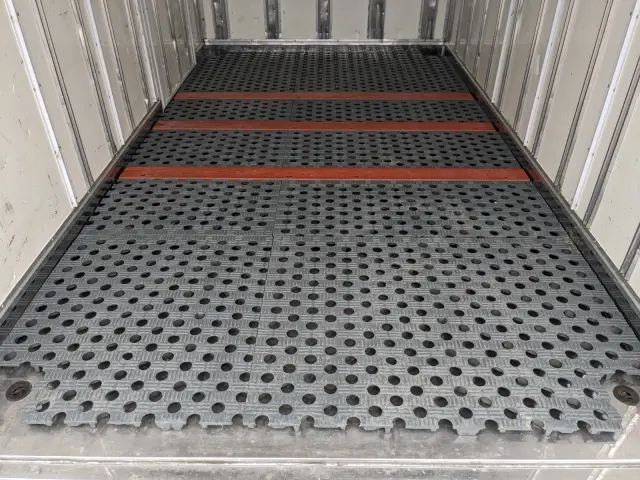 いすゞ エルフ TPG-NMR85AN(2WD)の写真12