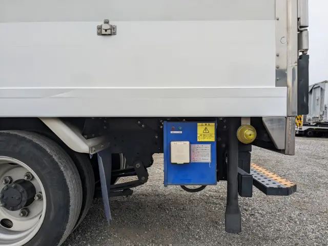 いすゞ エルフ TPG-NMR85AN(2WD)の写真22