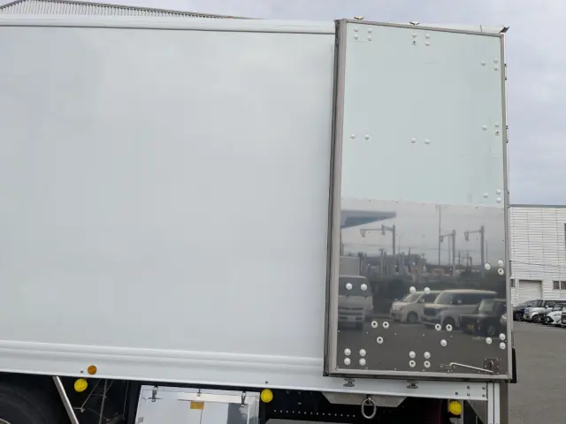 日野 プロフィア 2DG-FR1AHC(6x2)の写真11