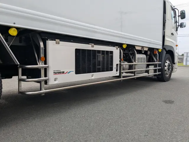 日野 プロフィア 2DG-FR1AHC(6x2)の写真19