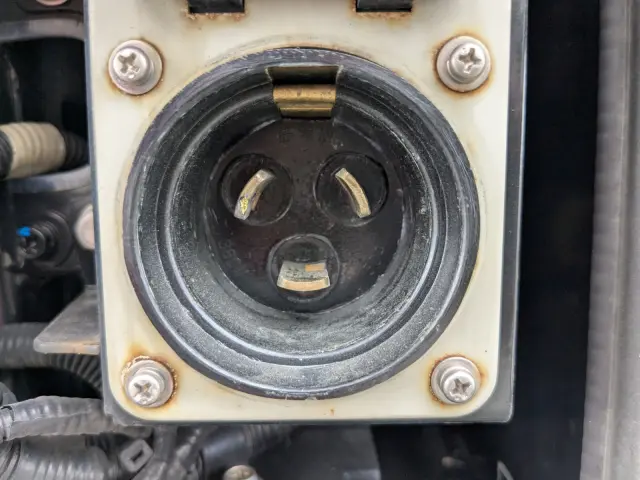 日野 プロフィア 2DG-FR1AHC(6x2)の写真34