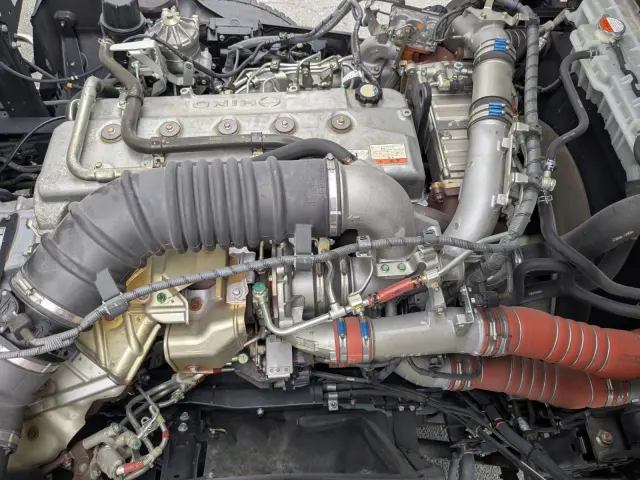 日野 プロフィア 2DG-FR1AHC(6x2)の写真45