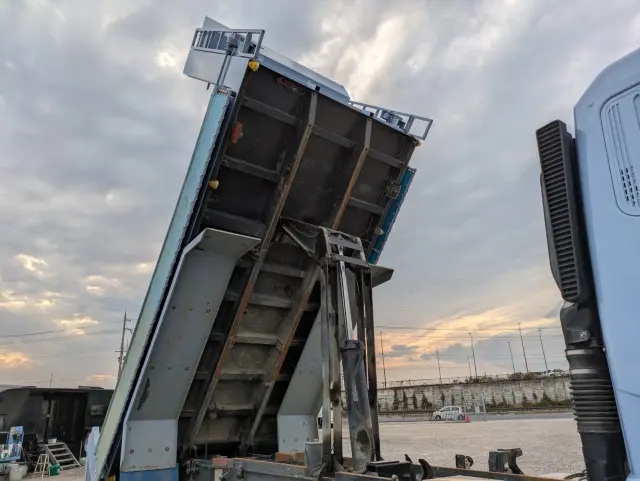 三菱 スーパーグレート 2KG-FV70HX(6x4)の写真12