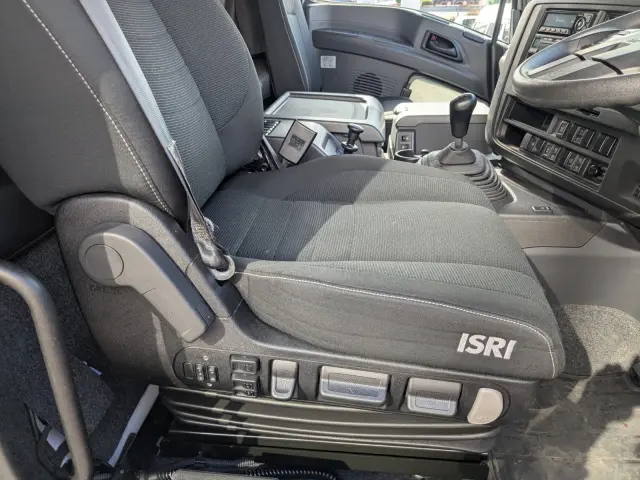 いすゞ ギガ 2PG-CYJ77C(8x4)の写真36