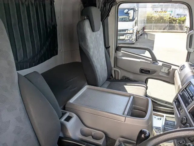 UD コンドル TKG-MK38L(2WD)の写真23