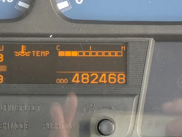 UD コンドル TKG-MK38L(2WD)の写真25