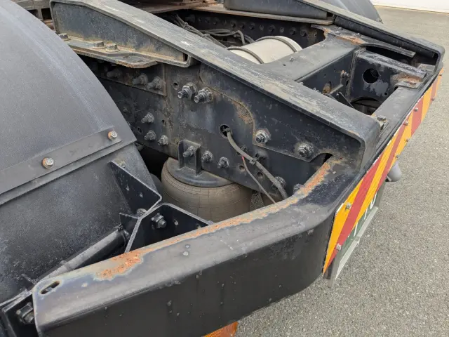 日野 プロフィア QKG-SH1EDAG(2WD)の写真9