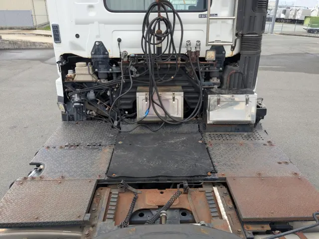 日野 プロフィア QKG-SH1EDAG(2WD)の写真17