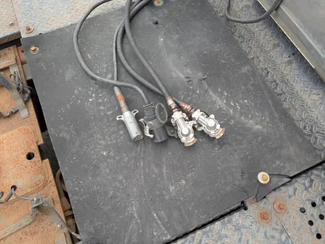 日野 プロフィア QKG-SH1EDAG(2WD)の写真19