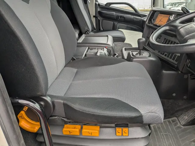 日野 プロフィア QKG-SH1EDAG(2WD)の写真33