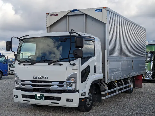 いすゞ フォワード 2RG-FRR90T2(2WD)の写真1