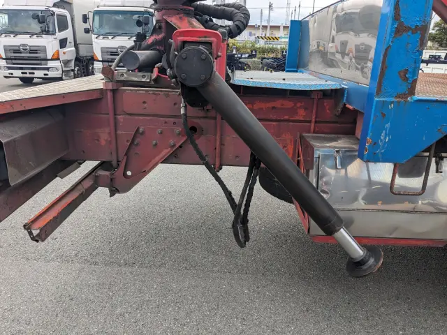 UD クオン PKG-CW4YL(6x4)の写真30