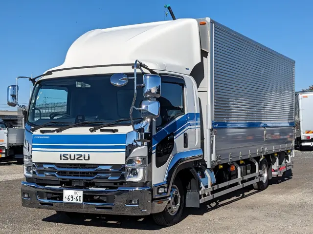 いすゞ フォワード 2RG-FRR90T2(2WD)の写真1