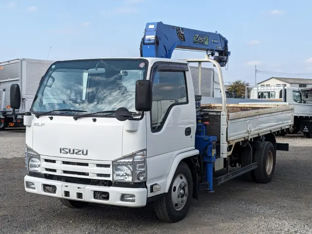 いすゞ エルフ TKG-NKR85R(2WD)の写真1