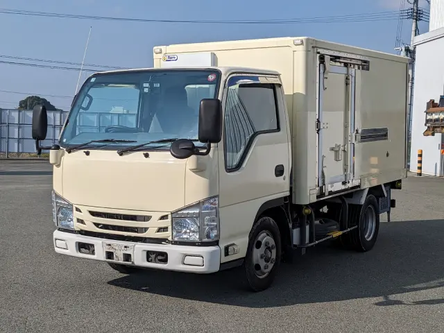 いすゞ エルフ TRG-NHR85AN(2WD)の写真1