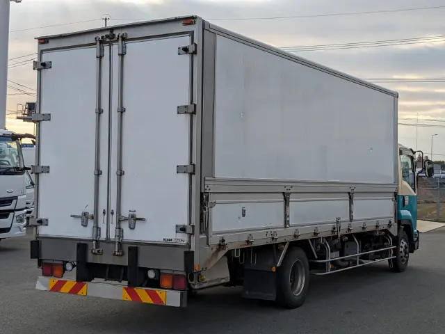 いすゞ フォワード 2PG-FRR90T2(2WD)の写真5