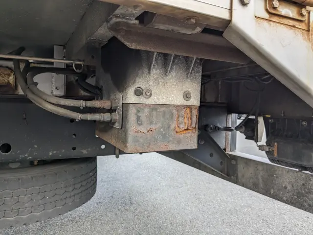 いすゞ フォワード 2PG-FRR90T2(2WD)の写真12