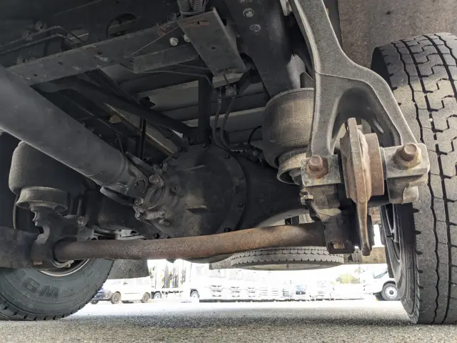 いすゞ フォワード 2PG-FRR90T2(2WD)の写真13